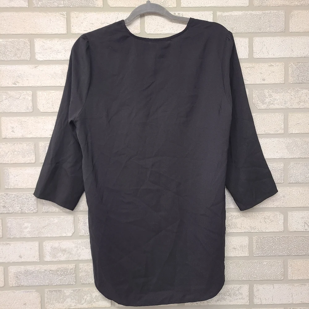 Express 3/4 Sleeve Plaid Blouse Size Large Black Red - Picture 2 of 5